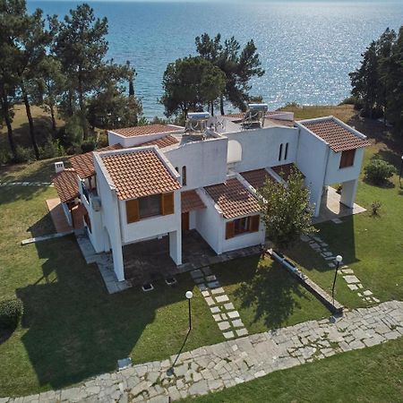 Summerday Villa Private Beach Nea Iraklia Exterior photo